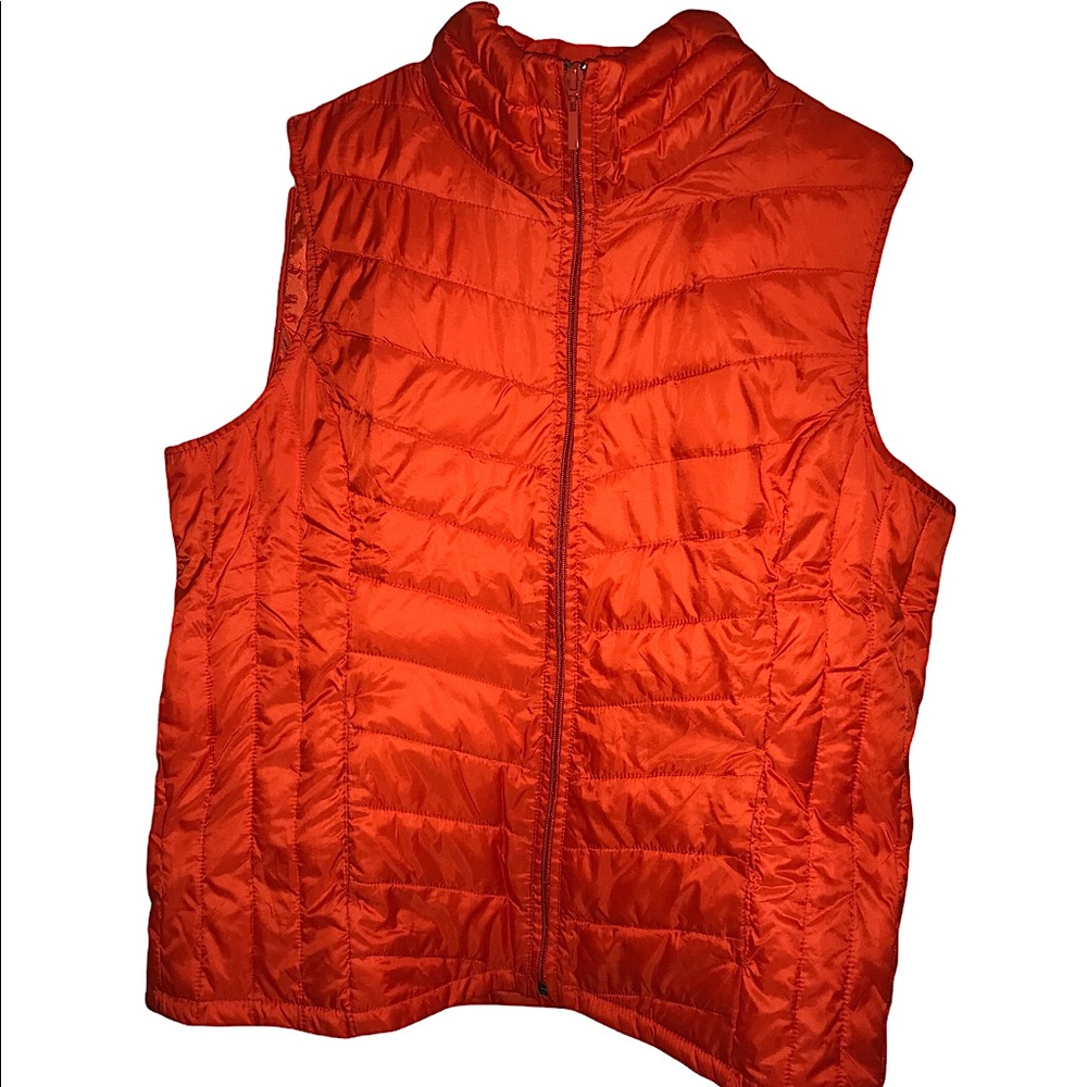 INC. Vest